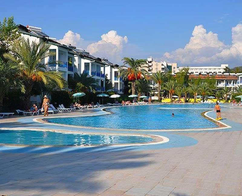 Otel Ganita Village